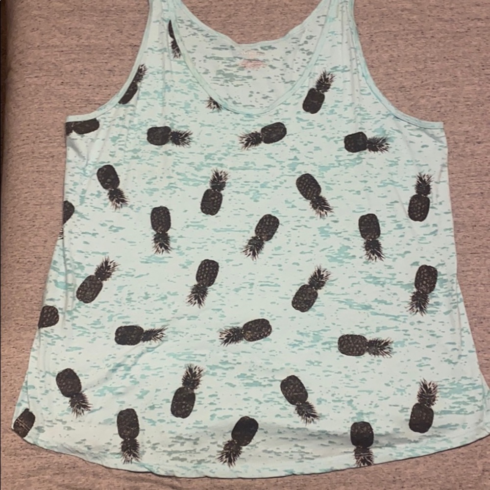 Light weight pineapple Lane Bryant tank top
